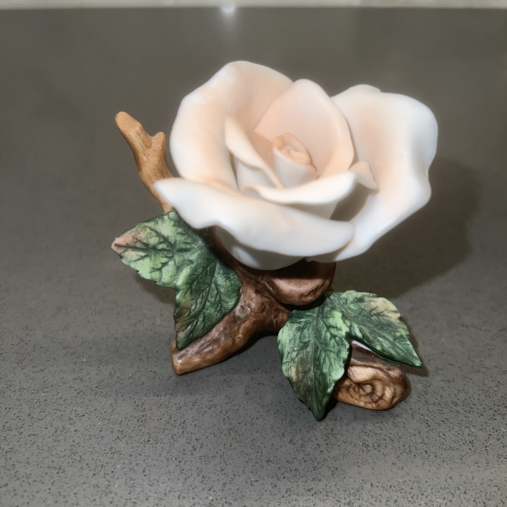 Vintage Porcelain, China LEFTON FLOWER Figurine